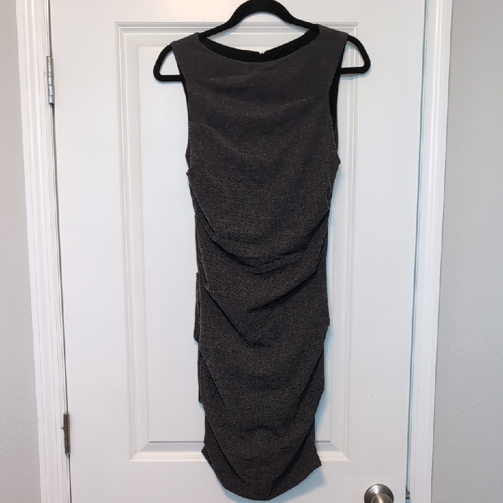 Nicole Miller Sleeveless Black Midi Dress